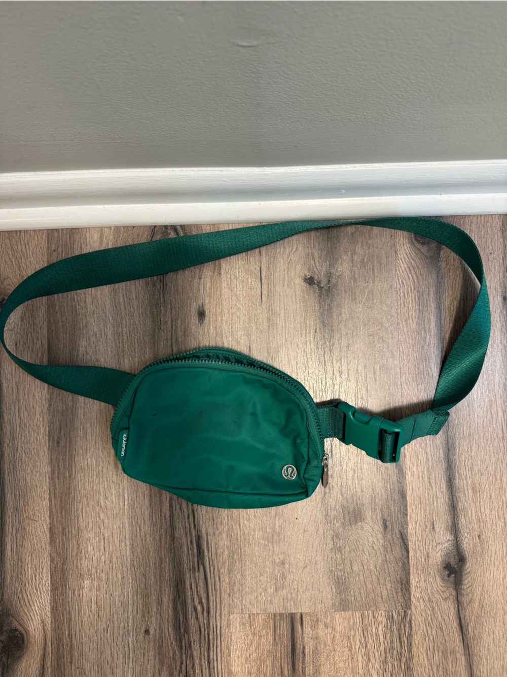 lululemon athletica Emerald Green Belt Bag